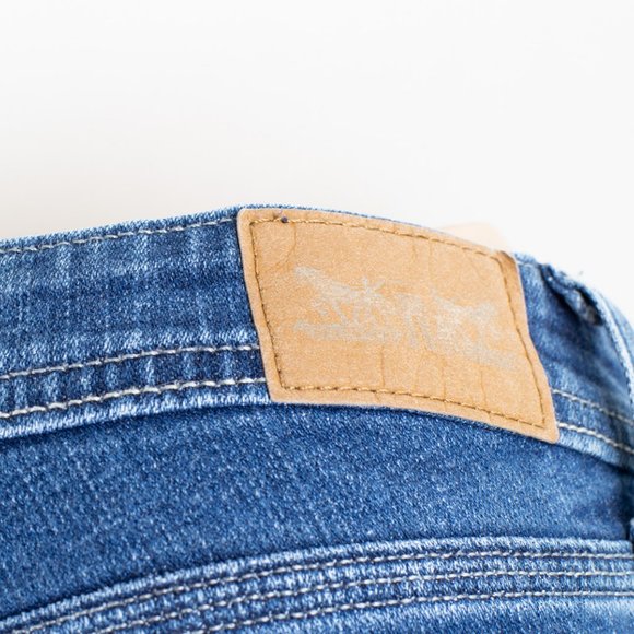 Levi's 529 Curvy Bootcut 6S (26 X 28) Women's Jeans Medium Wash Faux Flap Pocket - Picture 8 of 14